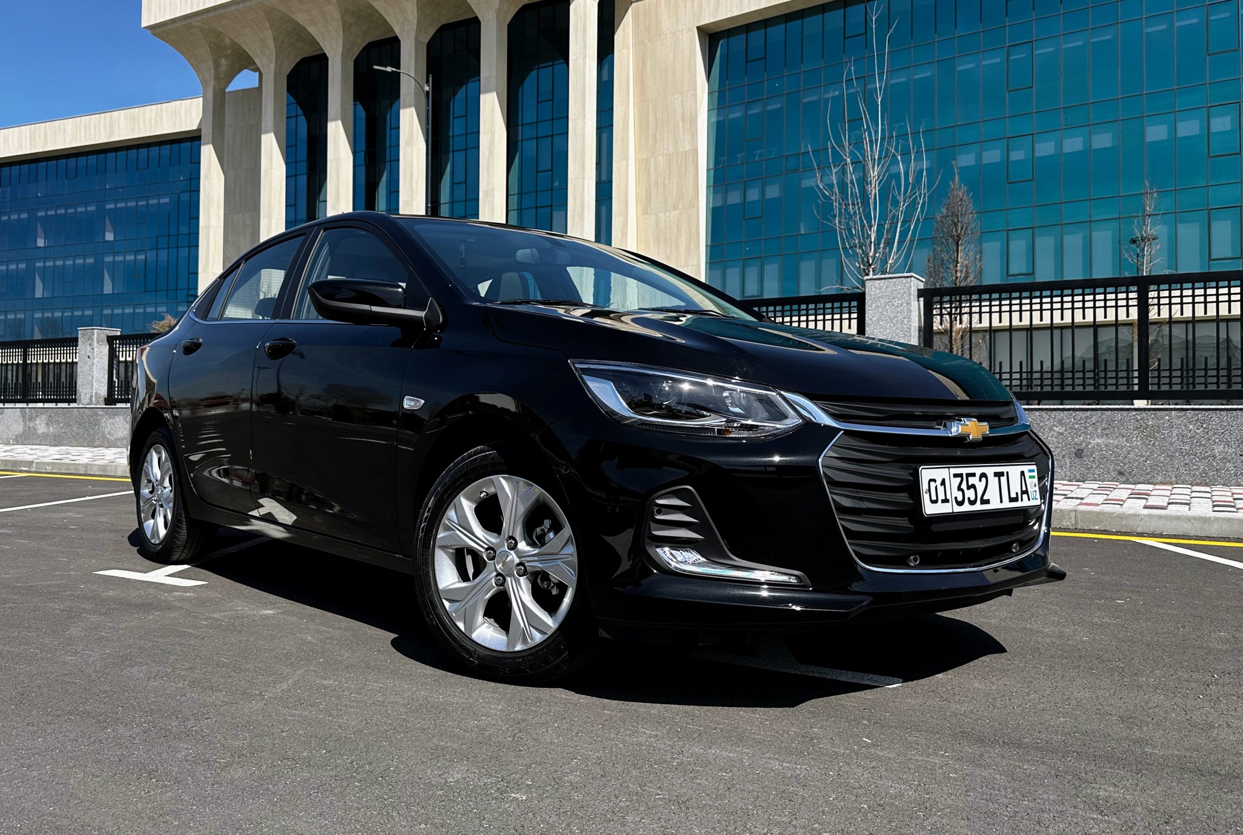 Chevrolet Onix Premier 2